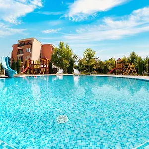 Nessebar And Holiday Fort Apartament