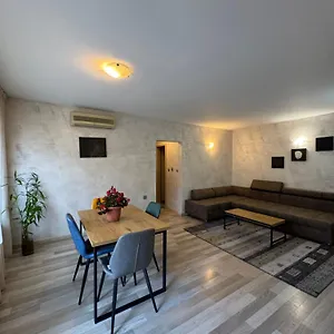 Parchevich 31 Center - 24h Self Check-in , Sofia Bulgaria